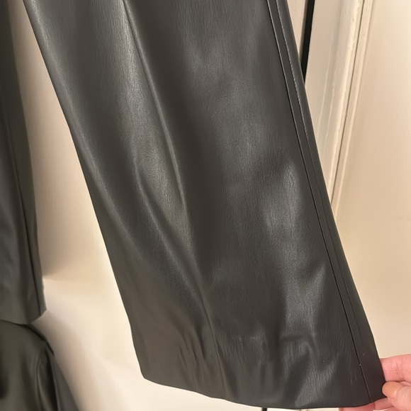 Jonathan simkai wide legged pant with front zipper - Picture 3 of 6